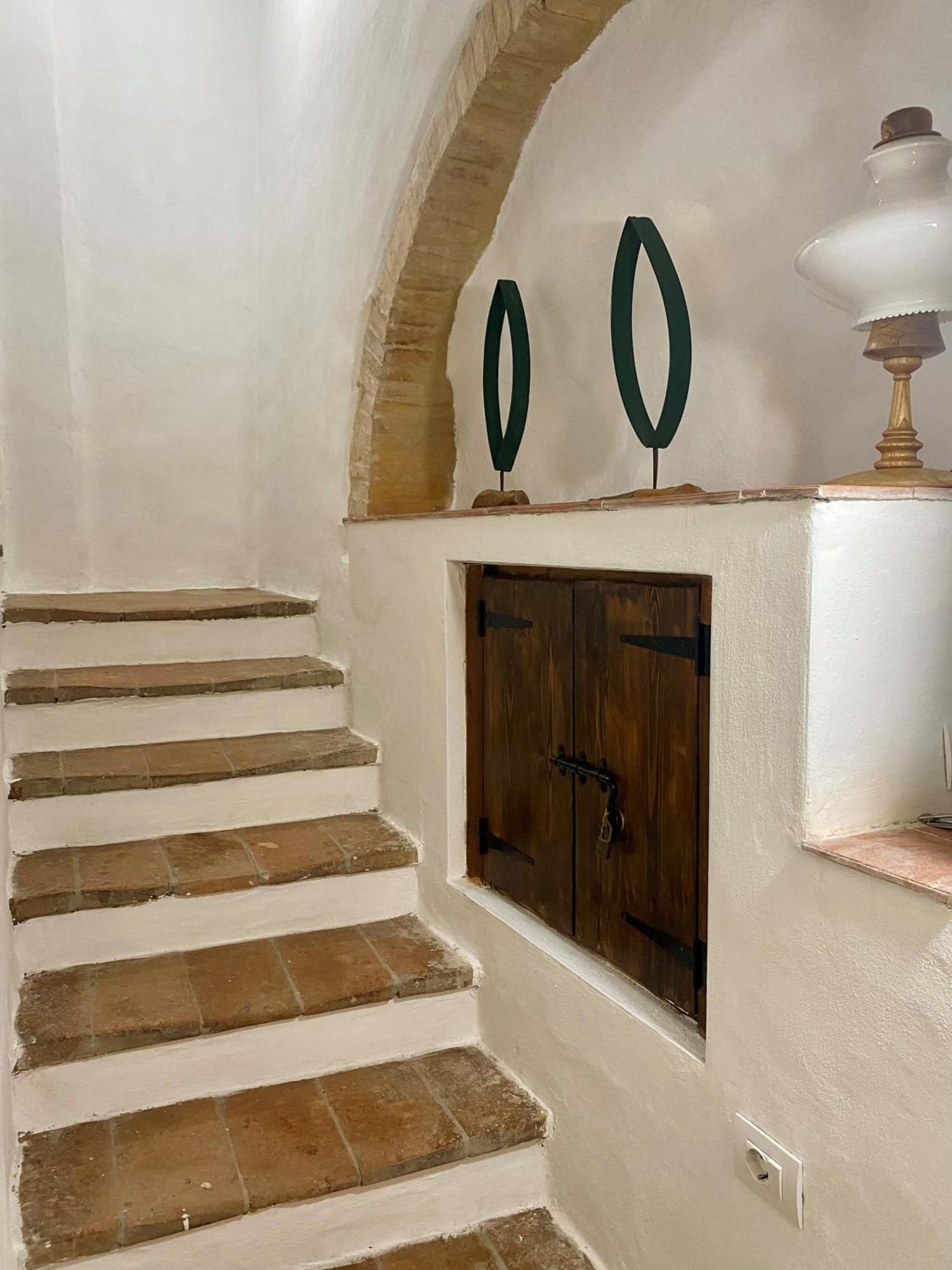 Corner Nest In * Montalcino